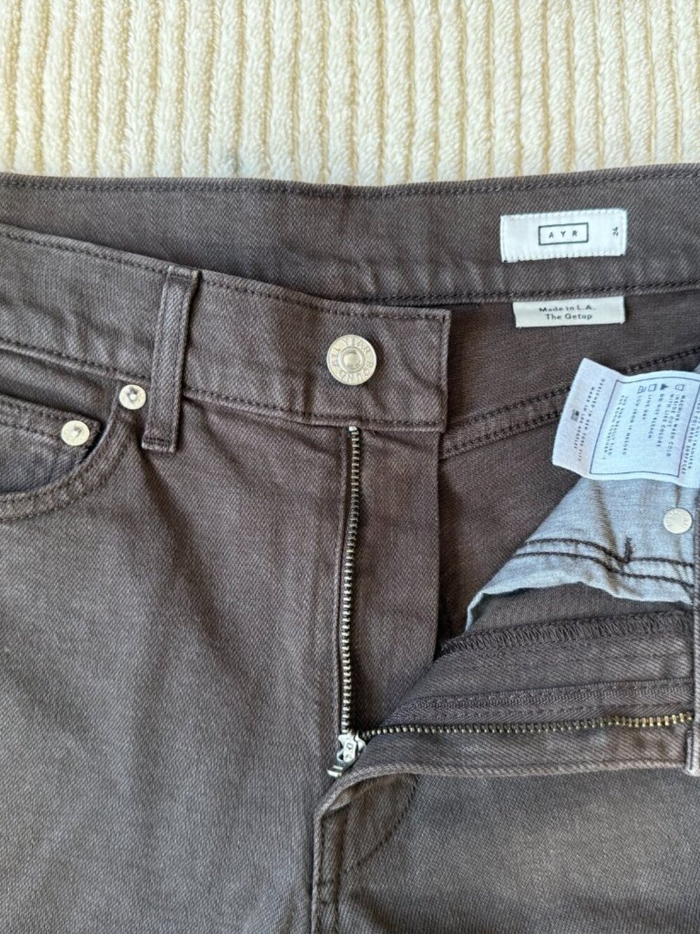 AYR The Getup Barrel Leg Jeans Faded Black Brown Wash 24 - Picture 4 of 5